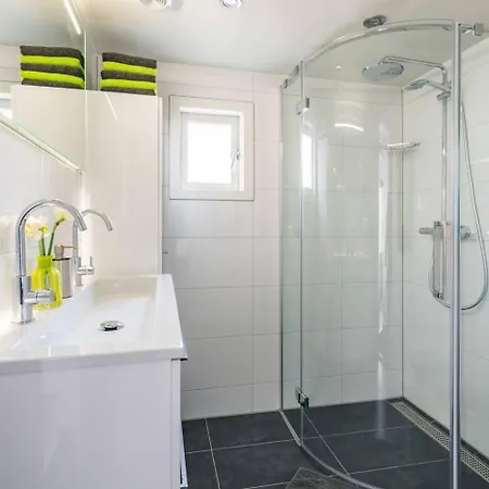 Luxury Houseboat-apartment Lady Jane 度假居