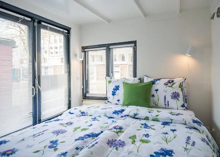 Casa vacanze Luxury Houseboat-apartment Lady Jane Amsterdam