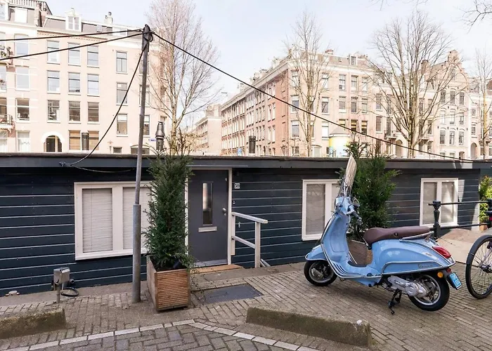 Hébergement de vacances Luxury Houseboat-apartment Lady Jane Amsterdam